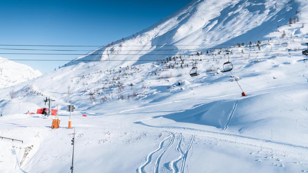 Apex2100 International Ski Academy Тинь Экстерьер фото